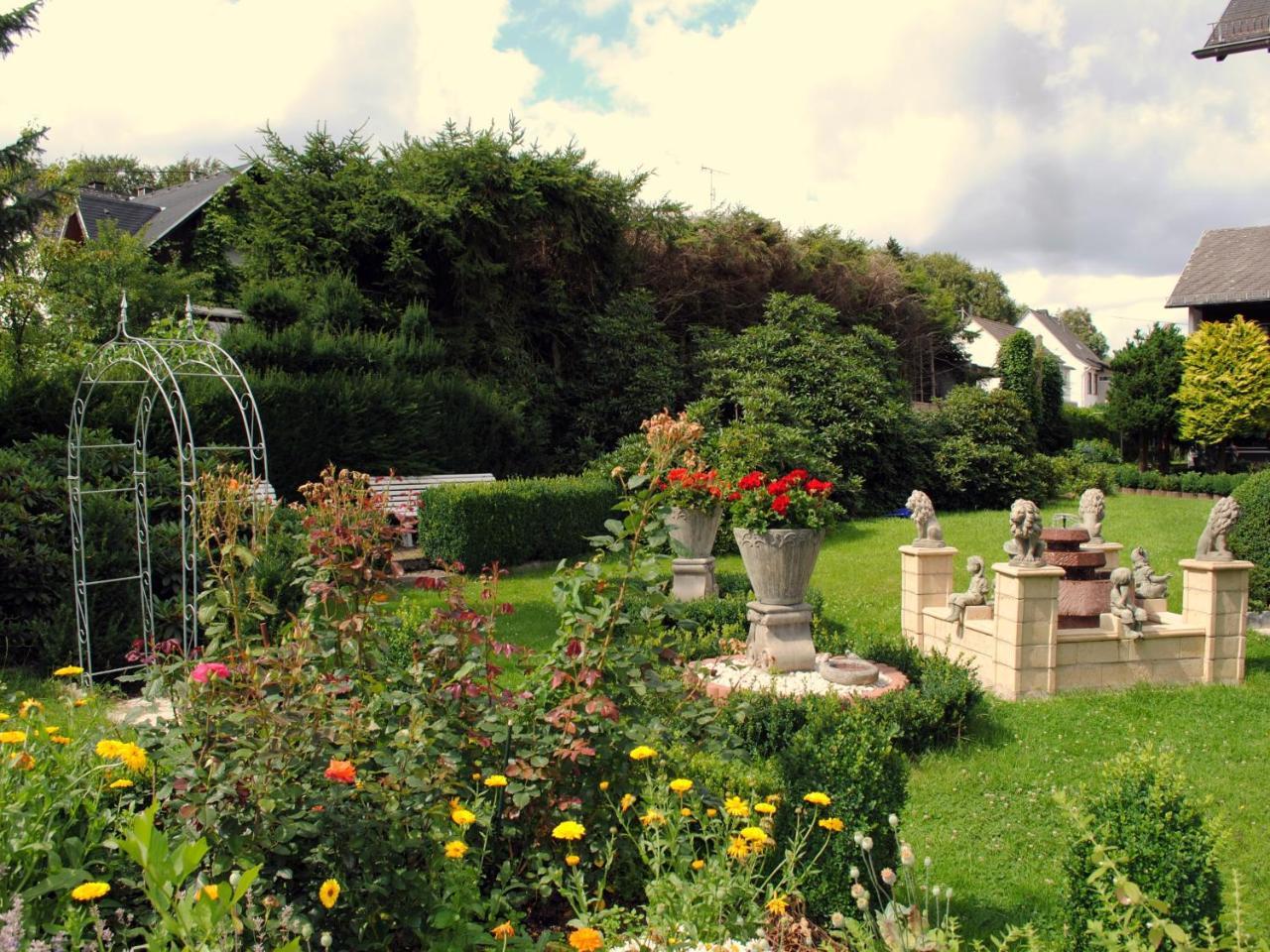 Pension Waldesruh Welschneudorf Esterno foto